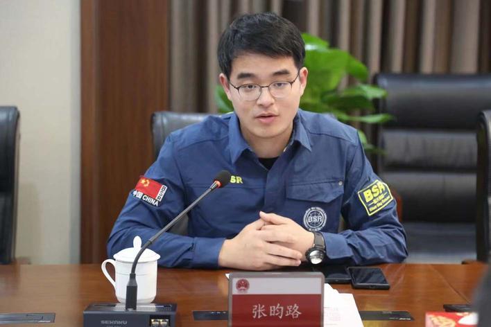 守护自己心中的一片净土,守护心中那一片蓝天