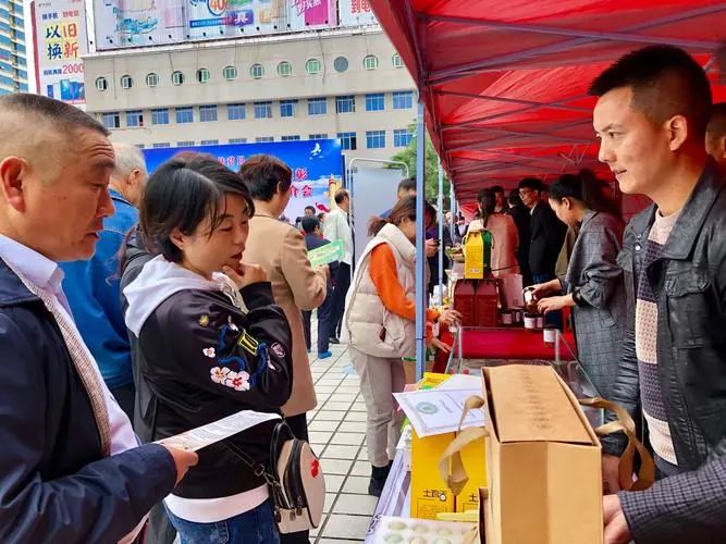 人家上门销售被骗该怎么要回钱,上门推销净水器被骗怎么挽回钱财