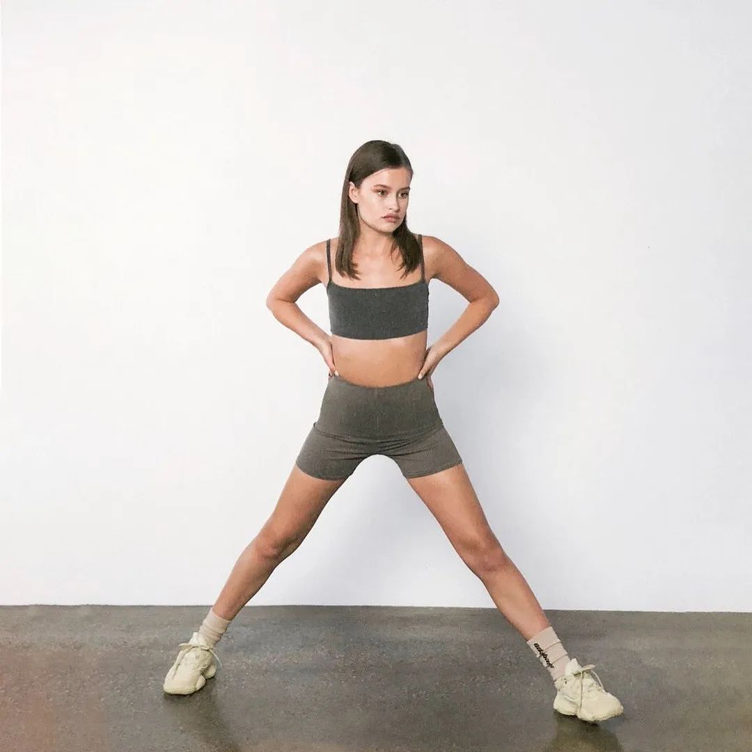 adidas重新发售yeezy (adidas yeezy积压库存超5亿美元)