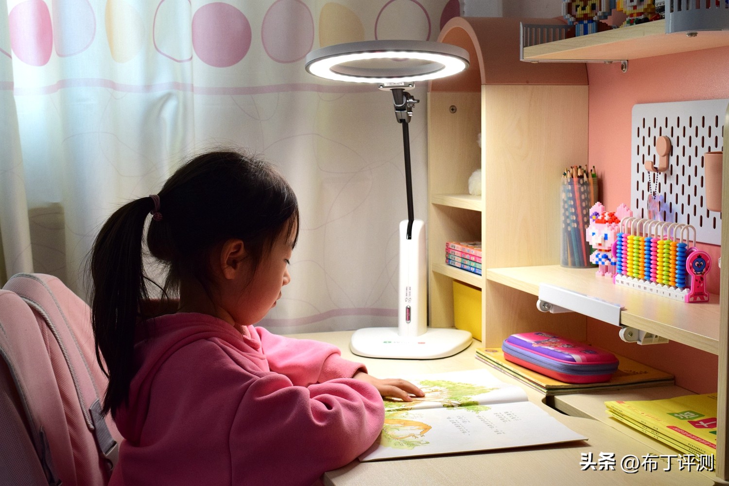 台灯的选择预防近视,NIR红光护眼灯技术