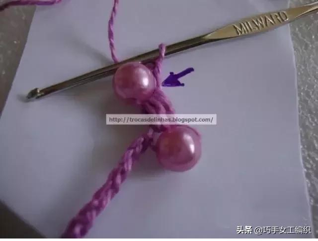 怎样钩奢华的项链,简单的一个珠子编绳