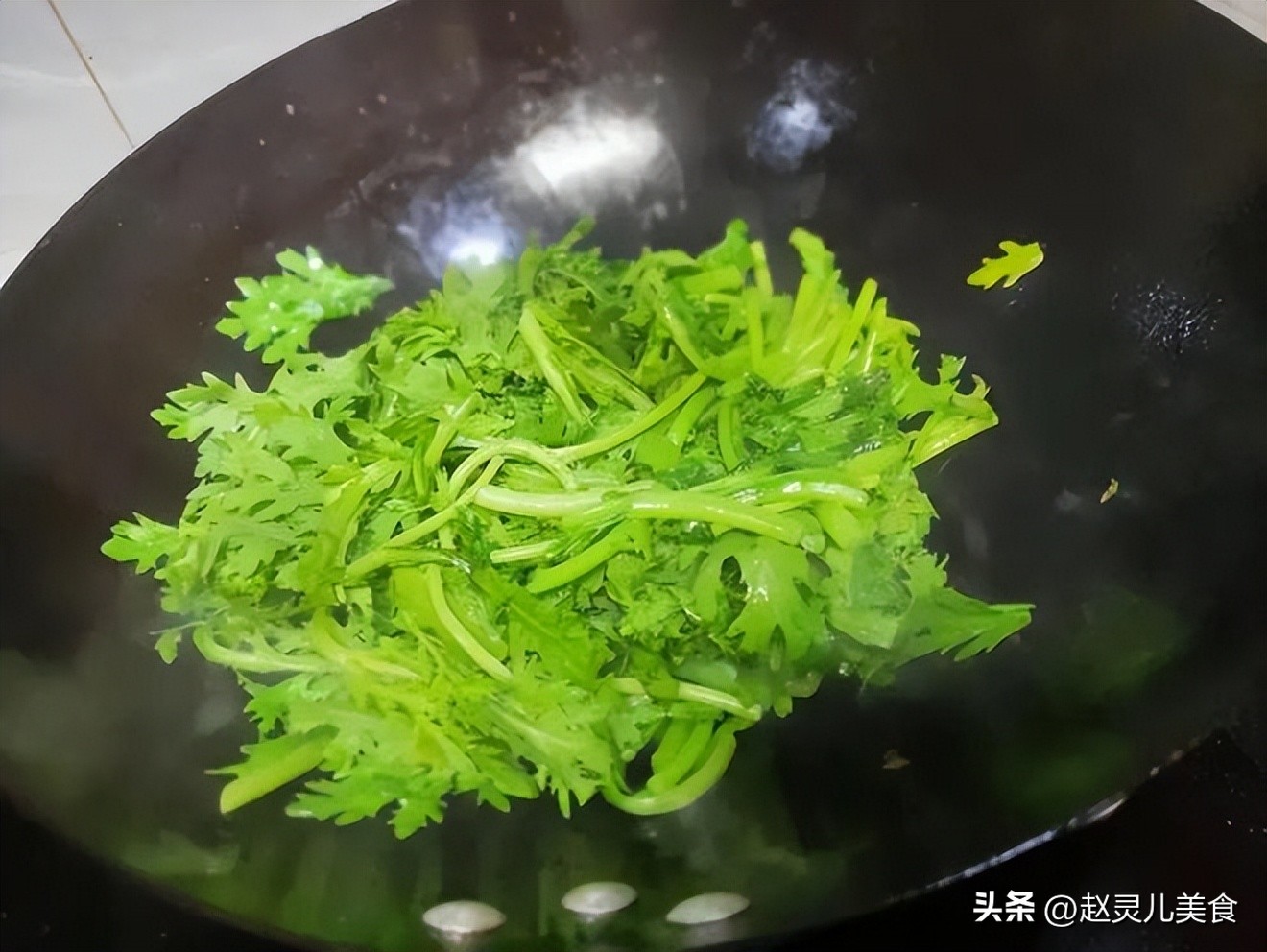 一家三口被查出肝病,三种物品长期放冰箱易致肝癌