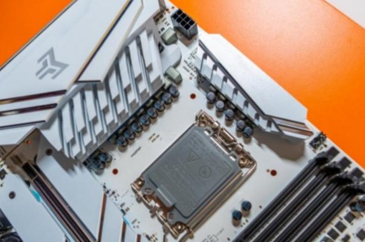 影驰b760金属大师超频,影驰b760金属大师扩展