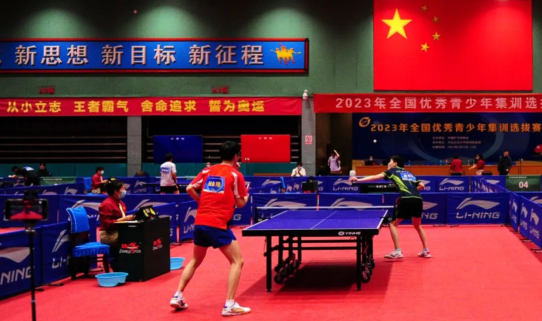 记者问国乒谁最努力,记者探访国乒