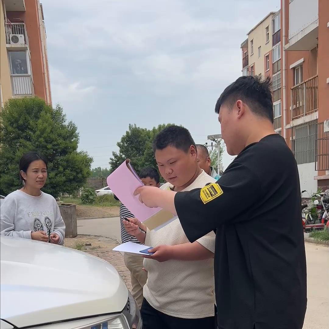 买二手车是不是在网上买便宜,买二手车到实体店买可靠吗