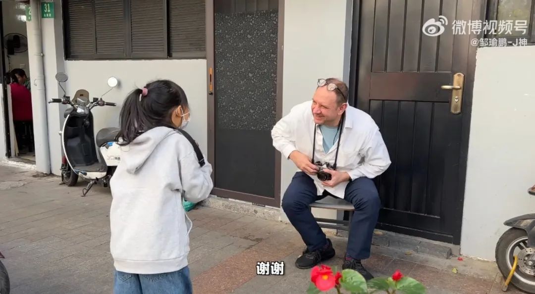 拍欧阳娜娜的小摄影师,年龄最小的摄影网红