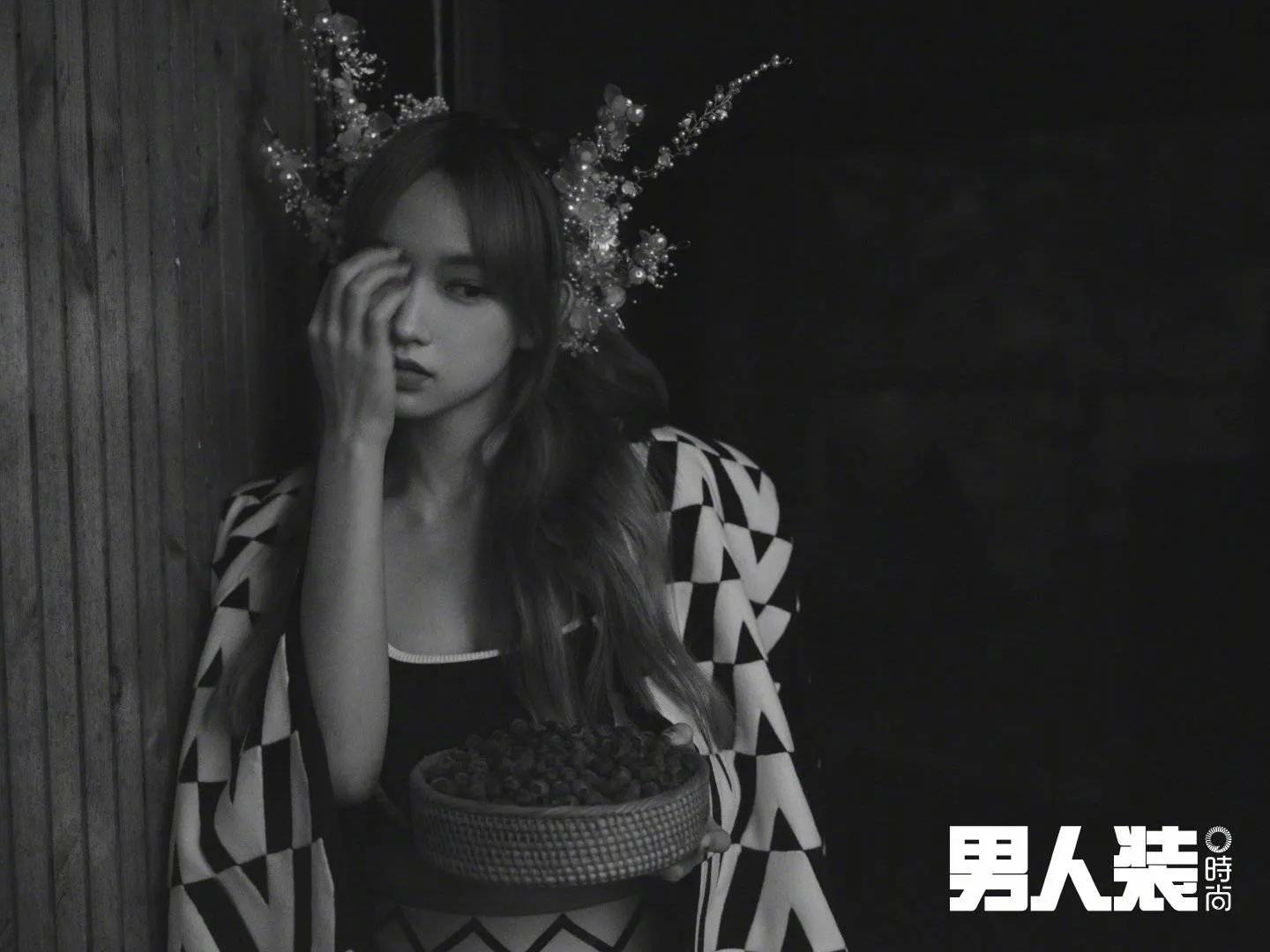 程潇黑色西服男人装,《男人装》程潇