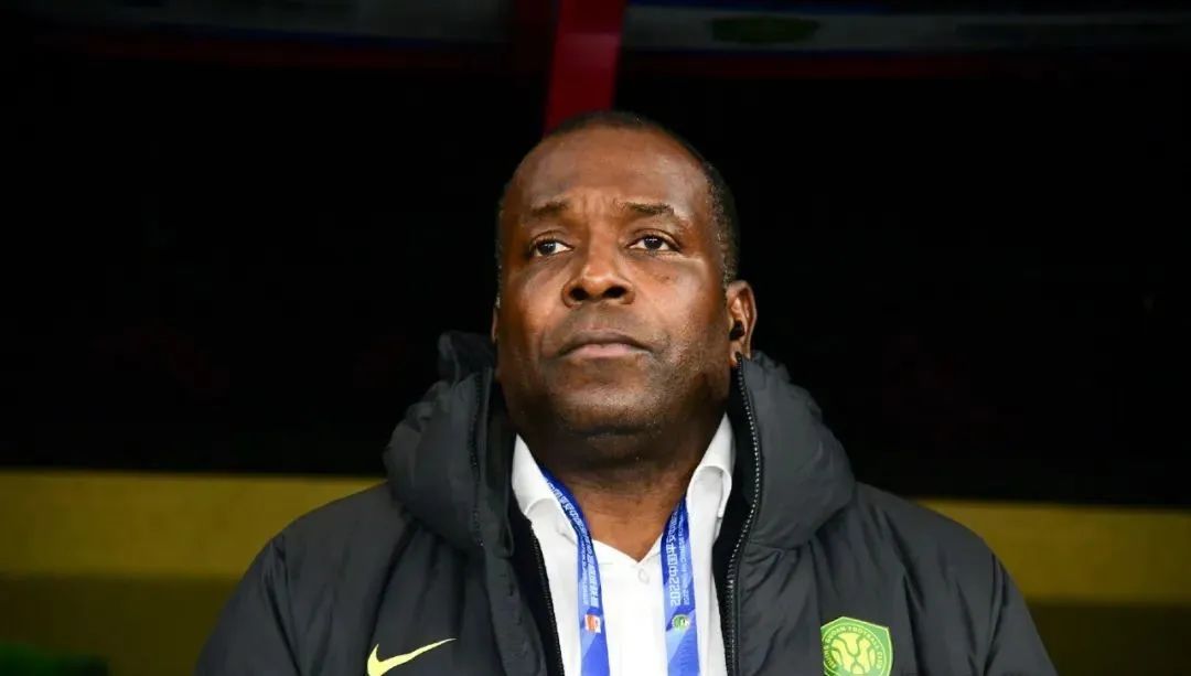 国安的教练是谁,国安队主教练