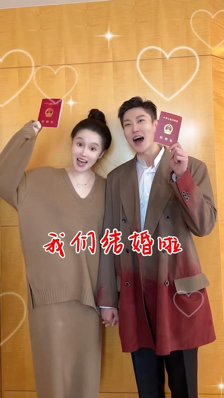 赵本山女儿球球自曝今年想结婚,赵本山女儿球球与男友同框