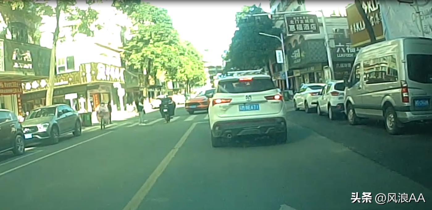 梅州新县城对比江南哪个发展好,兴宁市对比梅县