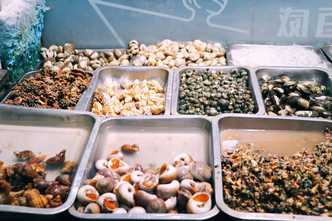 两天一夜嗨吃15顿，这座小城真把人香迷糊了