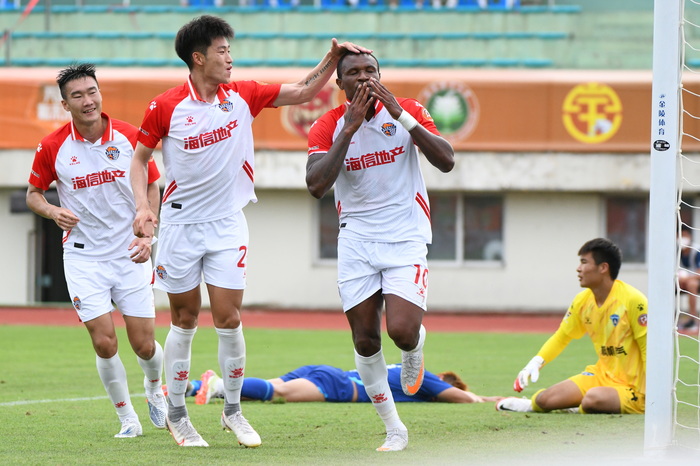 泰山队出征青岛西海岸,青岛海牛鲁能泰山介绍首发球员