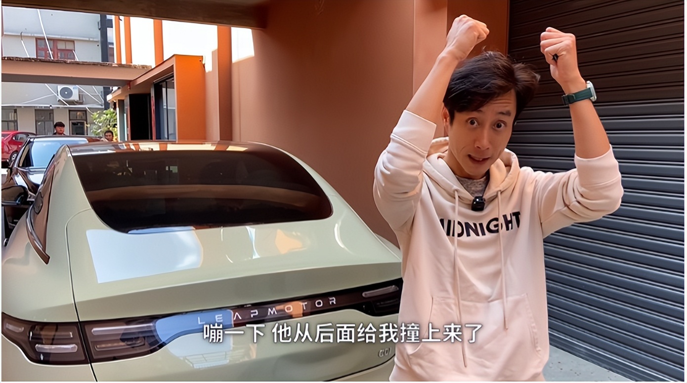 南宁万达茂行凶者已投江,南宁万达茂血案男子跳江