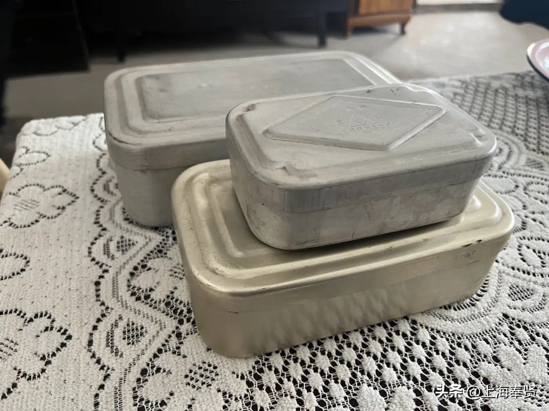 童年回忆饭盒泡面,童年回忆老式带柄铝饭盒