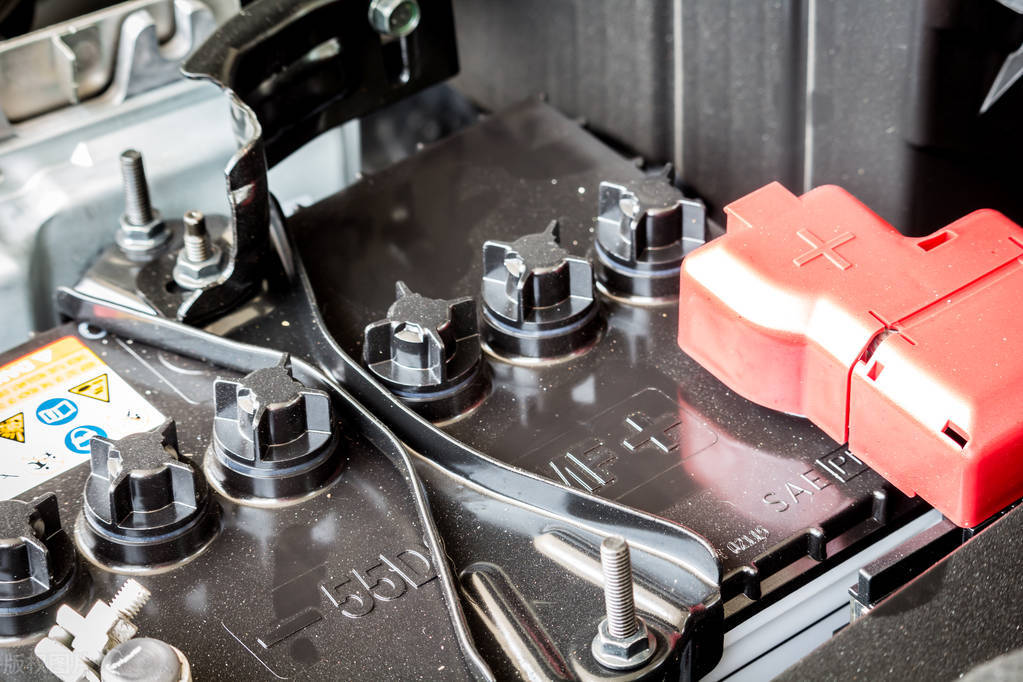 电动汽车市场为什么充电桩低迷,obc车载充电机市场份额排名