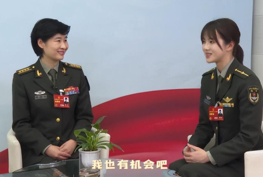 中国最美95后女飞行员徐枫灿,中国最美最年轻的女飞行员徐枫灿