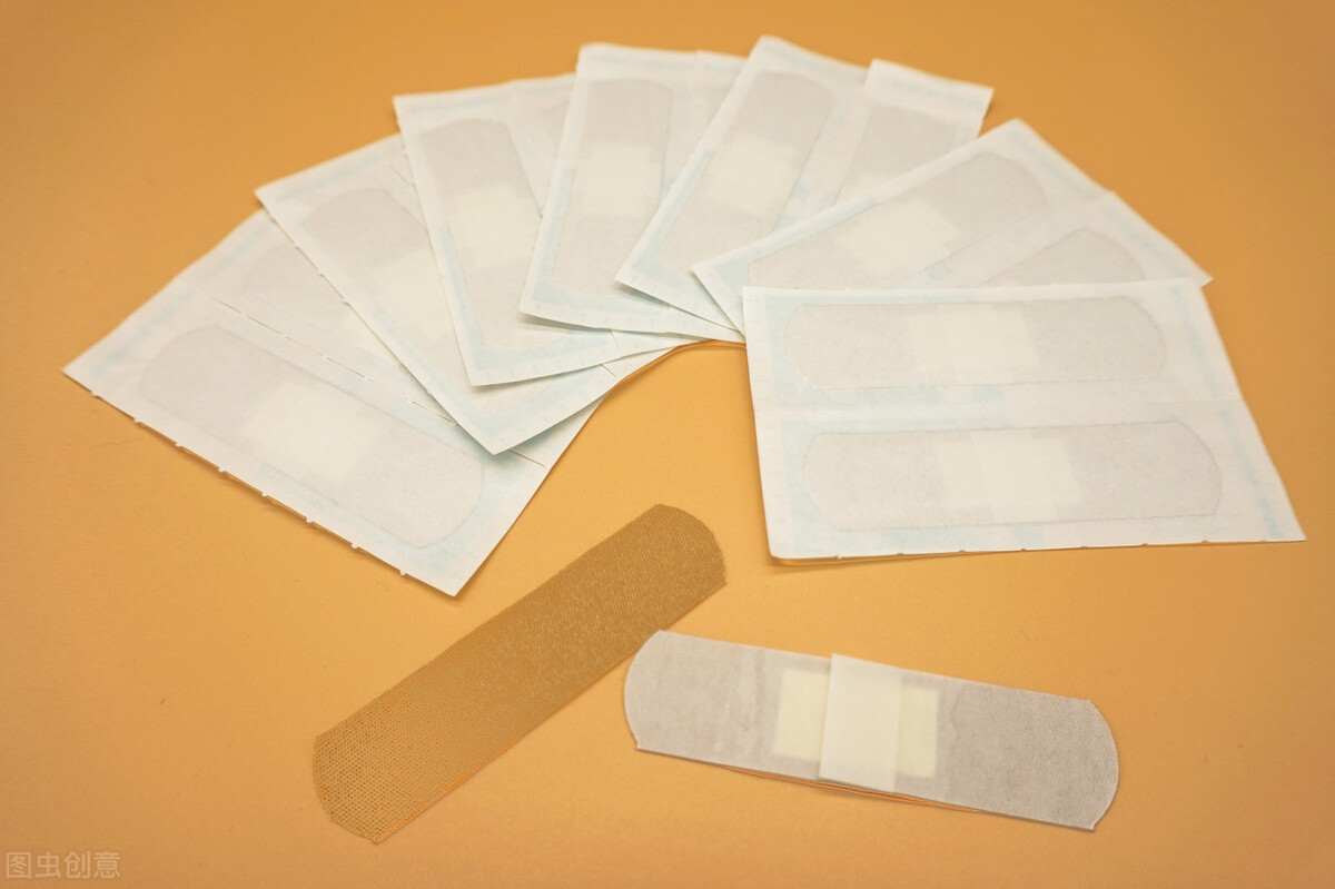 夏天电风扇吹的是热风怎么解决,电风扇吹的风是热的怎么办啊