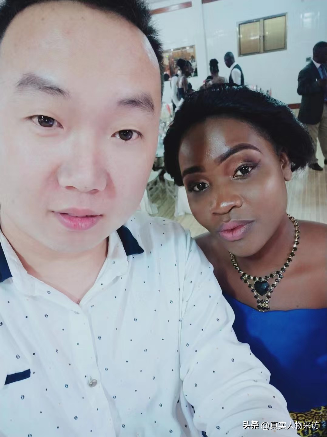 我吉林人,23岁到安哥拉务工,这里女多男少,竟可以娶四五个老婆