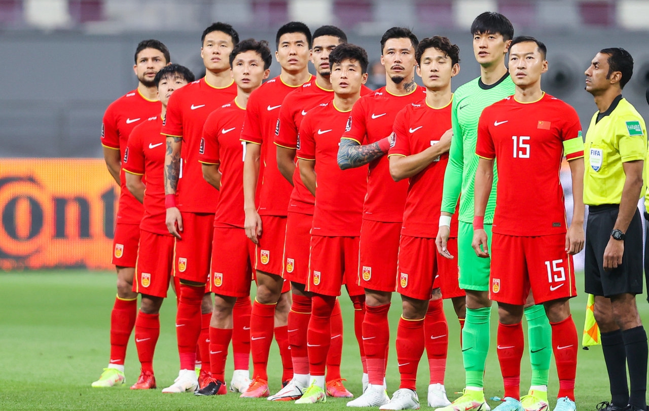 最新上架五条白斩鸡！国足新帅测试球员体脂率，五人不达标！