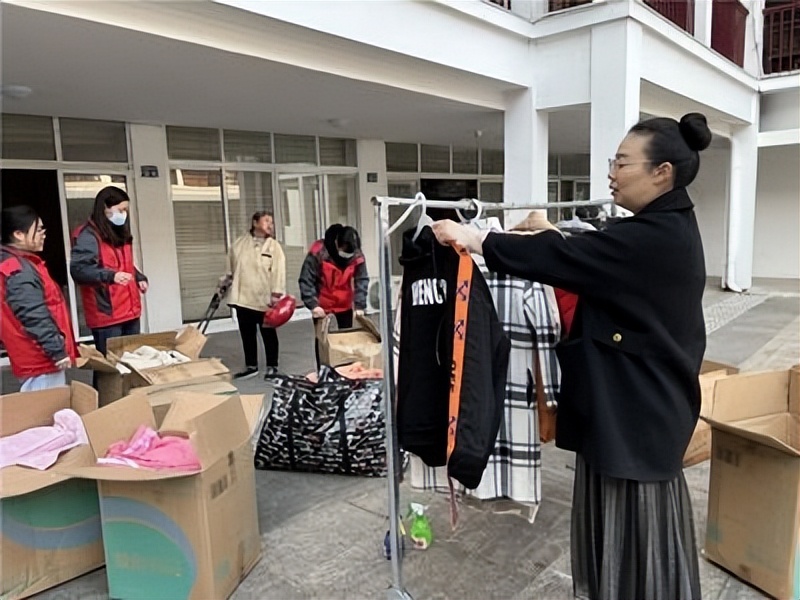 网购衣服有什么瑕疵可以退货,网购衣服多少天可以退换货