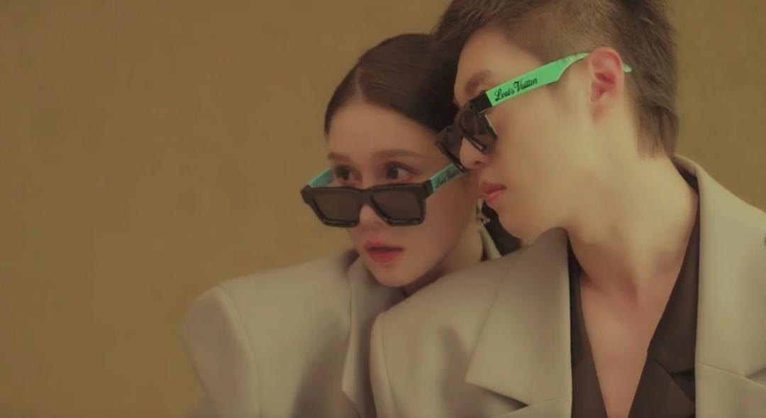 球球曝光新恋情,球球跟新男友照片