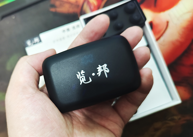 尊享奢华,音感升级,览邦F8FreeBudsPlus耳机,简而不减