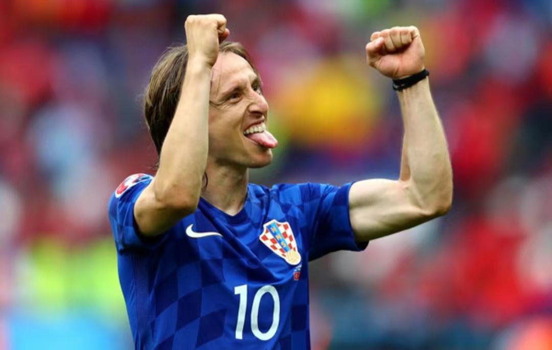 盘点卡塔尔世界杯十大中场,卡塔尔世界杯十佳球c罗