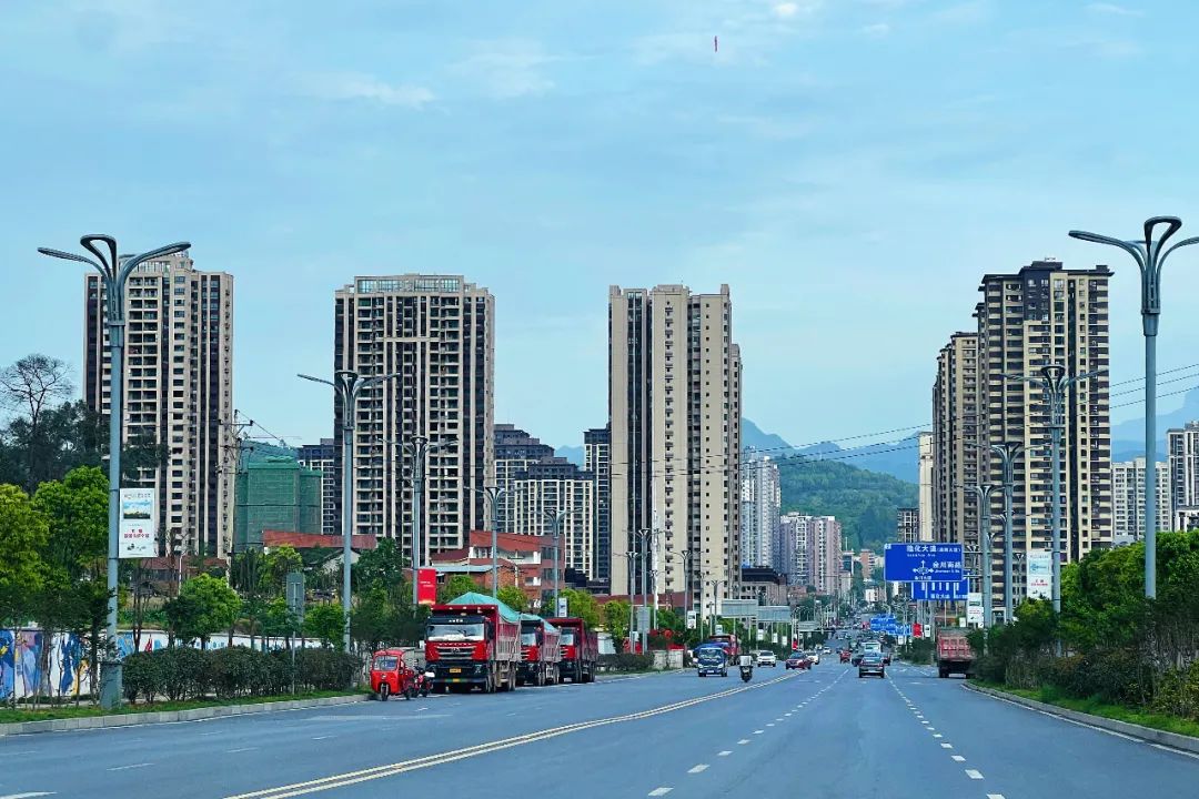 离重庆近的旅游省份自驾,离重庆8个小时左右的旅游胜地