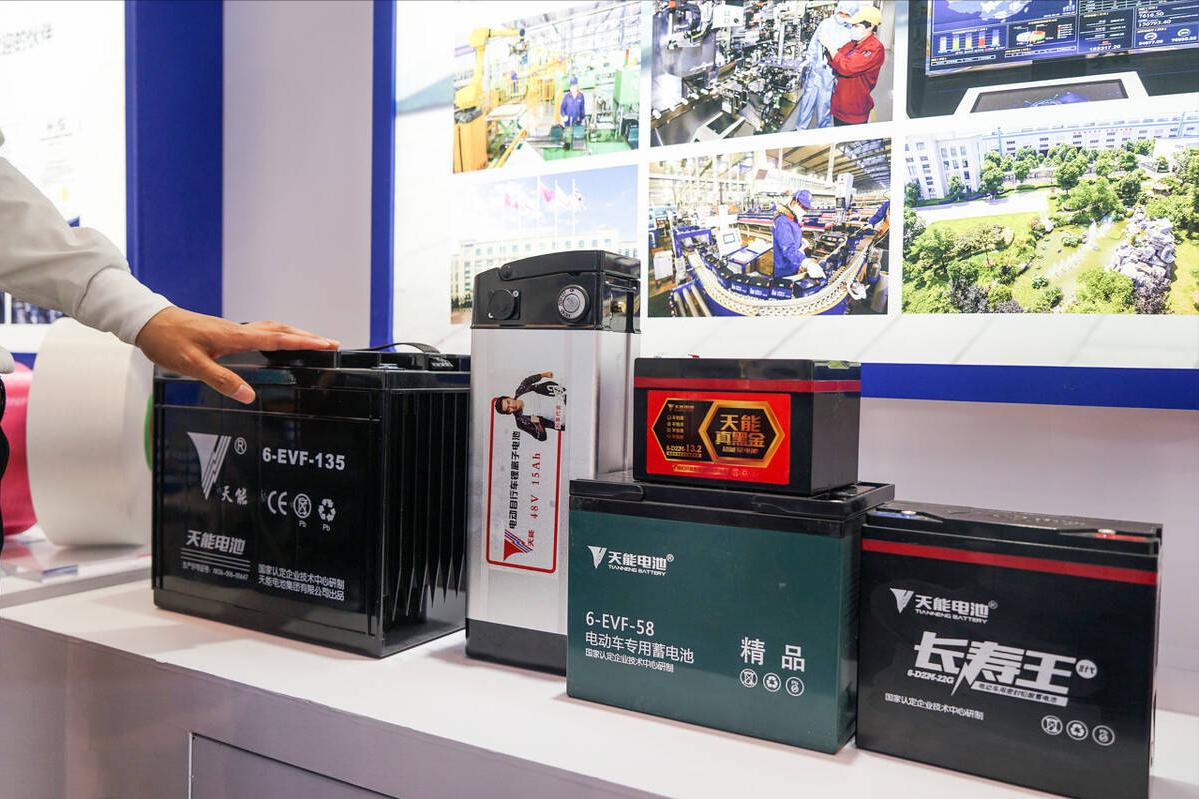 铅酸电池石墨烯和锂电池哪个更好,锂电石墨烯电池与铅酸电池的区别