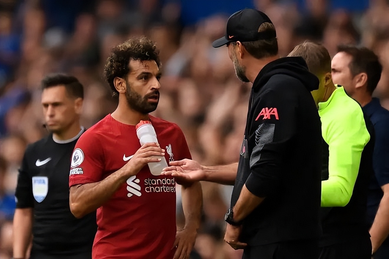 足坛周薪排名,曼城vs大巴黎c罗梅西