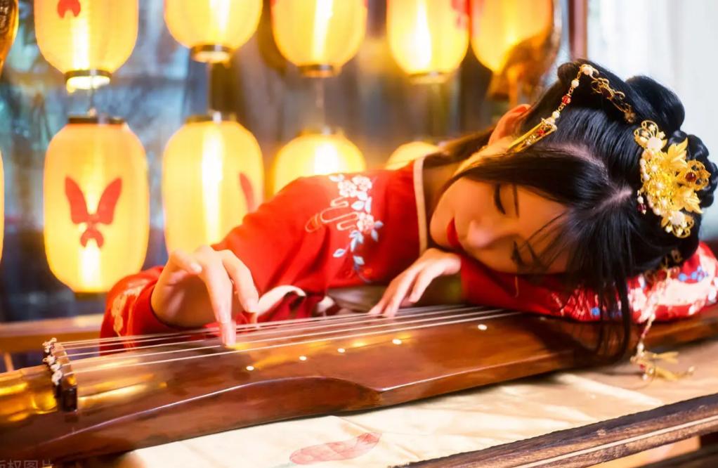 李白最经典的一首诗,李白最浪漫唯美的诗长相思