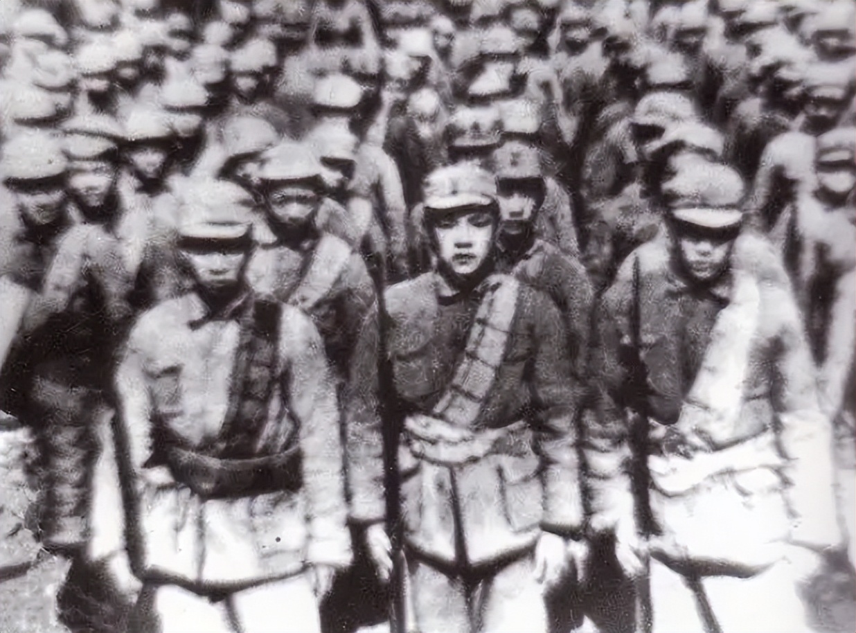 皖南事变后新四军的七个师长是谁,皖南事变新四军突围出来多少人