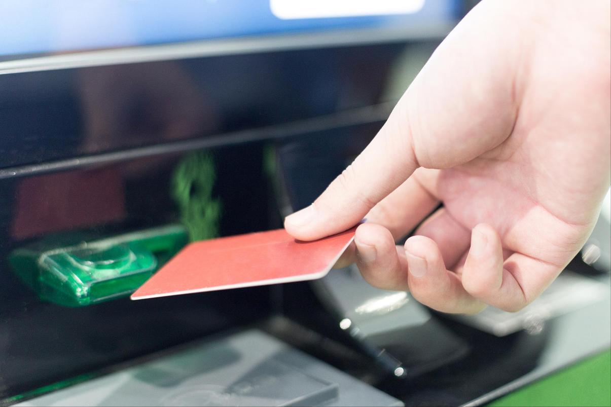 工商银行存款5万一年利息多少,工商银行5万元定期存款三年利率