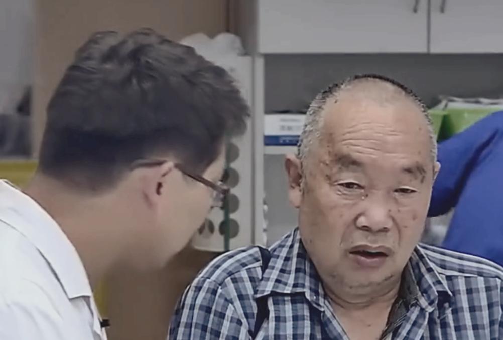 80岁老人尿毒症放弃治疗,80后小伙尿毒症晚期已移植