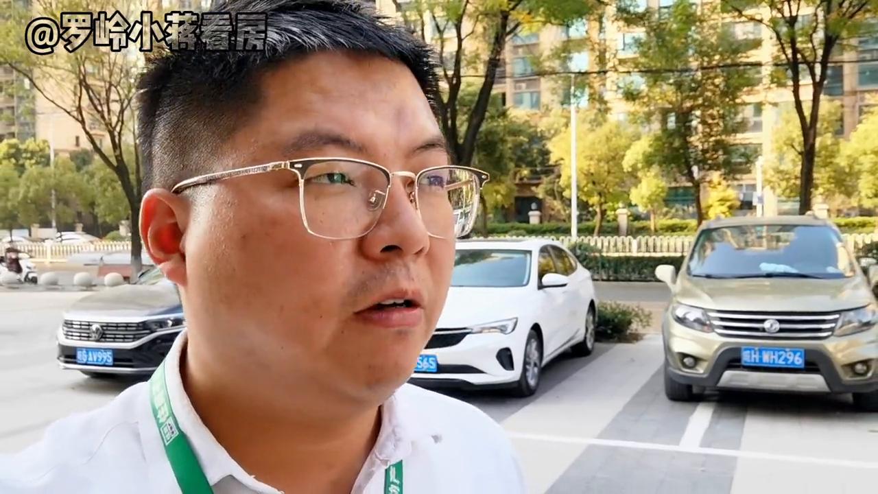 中海商铺值得买吗,中海临街商铺原价15万一平