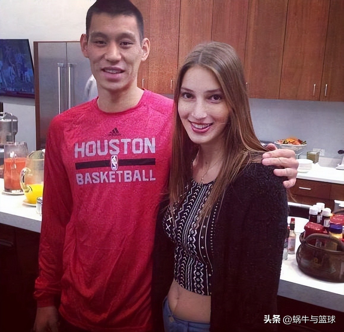 林书豪在nba打到了几年,林书豪在cba赚了多少钱