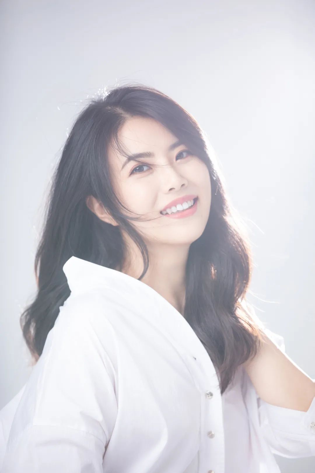 MUSINESS独家代理｜旅德美女作曲家张乐研签约奕颗贝壳版权音乐