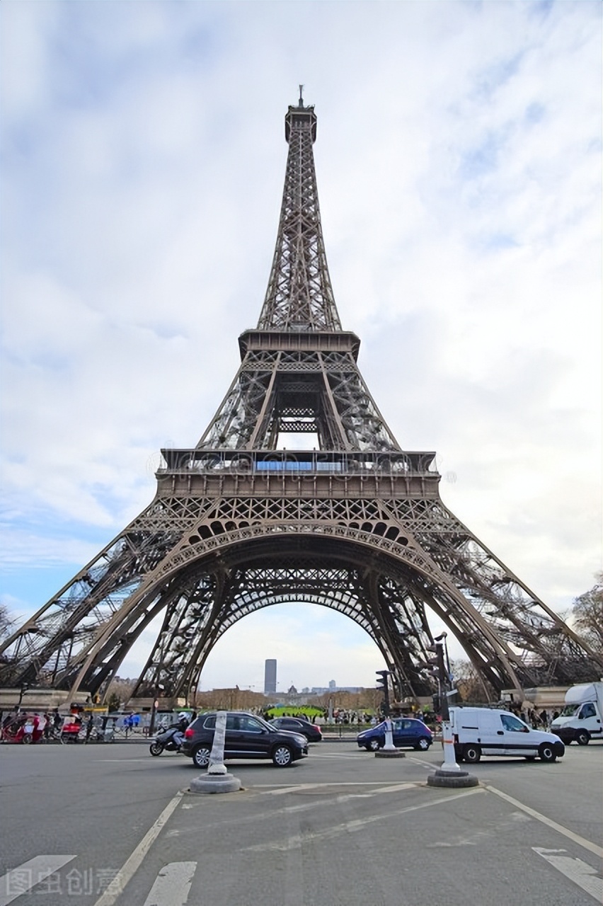 世界十大奇迹乐山大佛,万里长城vs乐山大佛