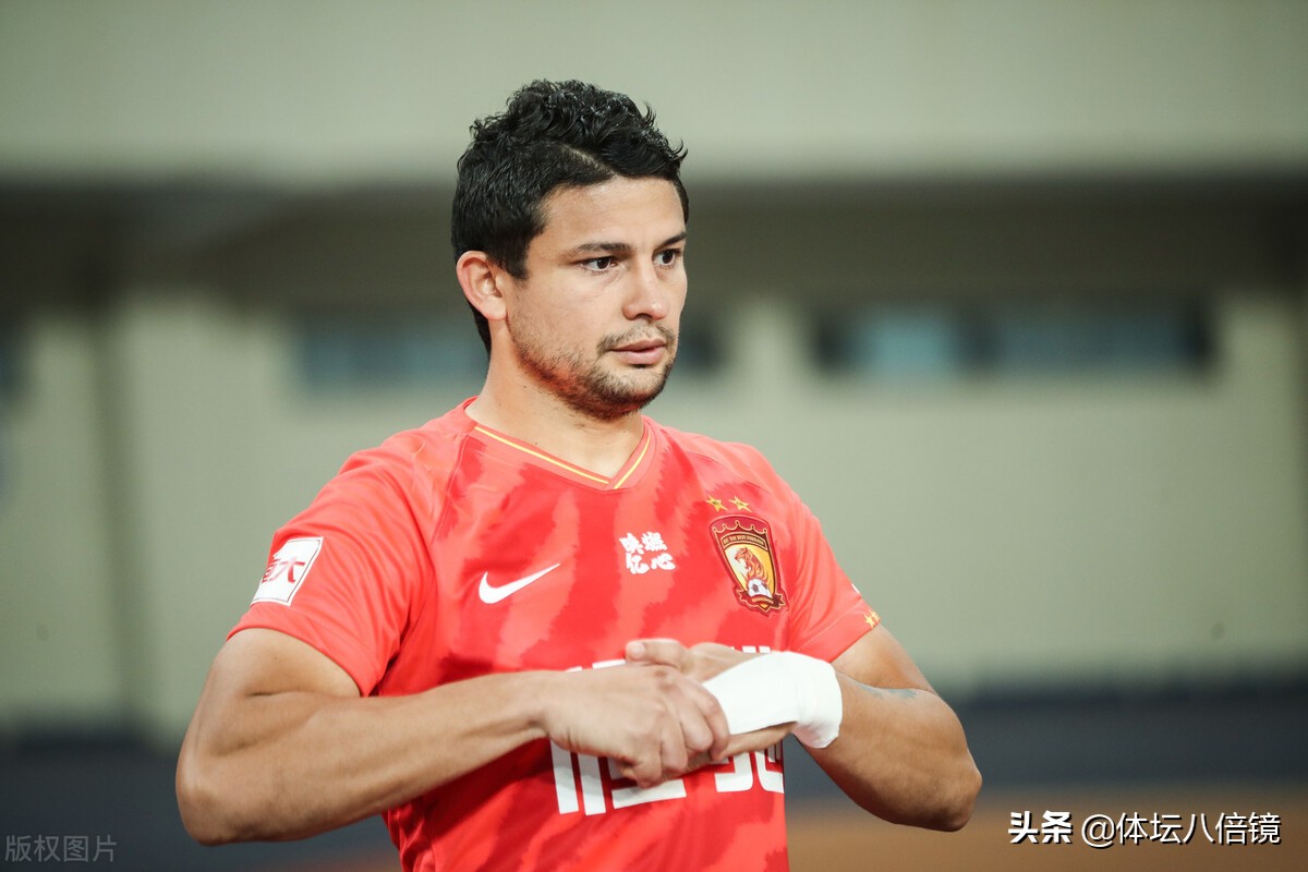 恒大足球2013辉煌时刻,恒大过去十年辉煌