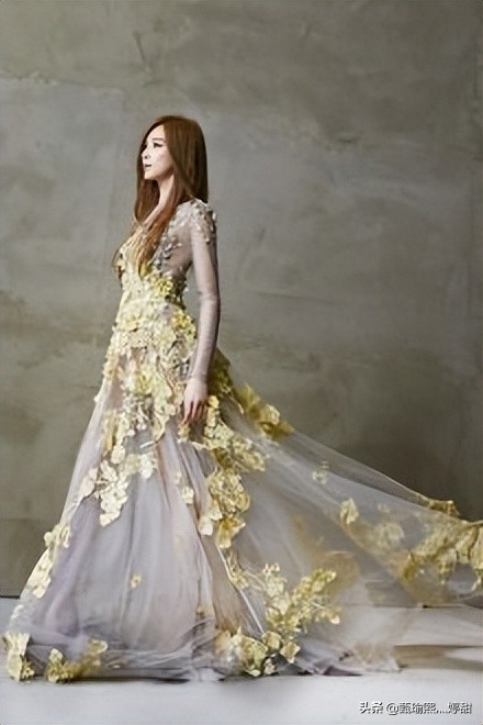 王心凌你一票我一票押韵句子,40岁的王心凌还能又唱又跳