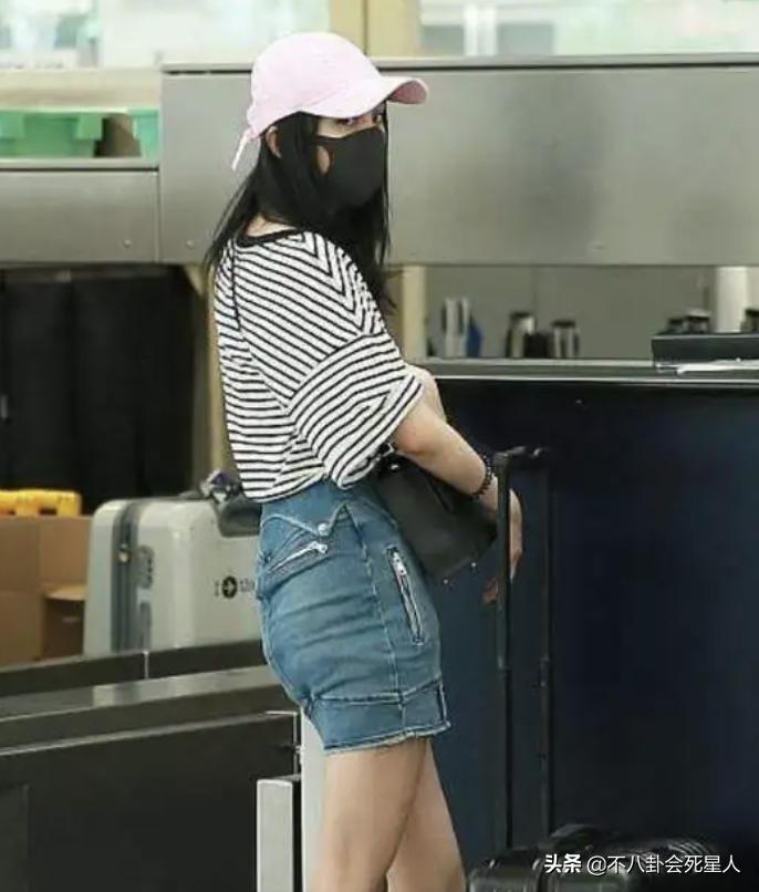 杨幂杨颖身材对比,杨幂的腰臀比