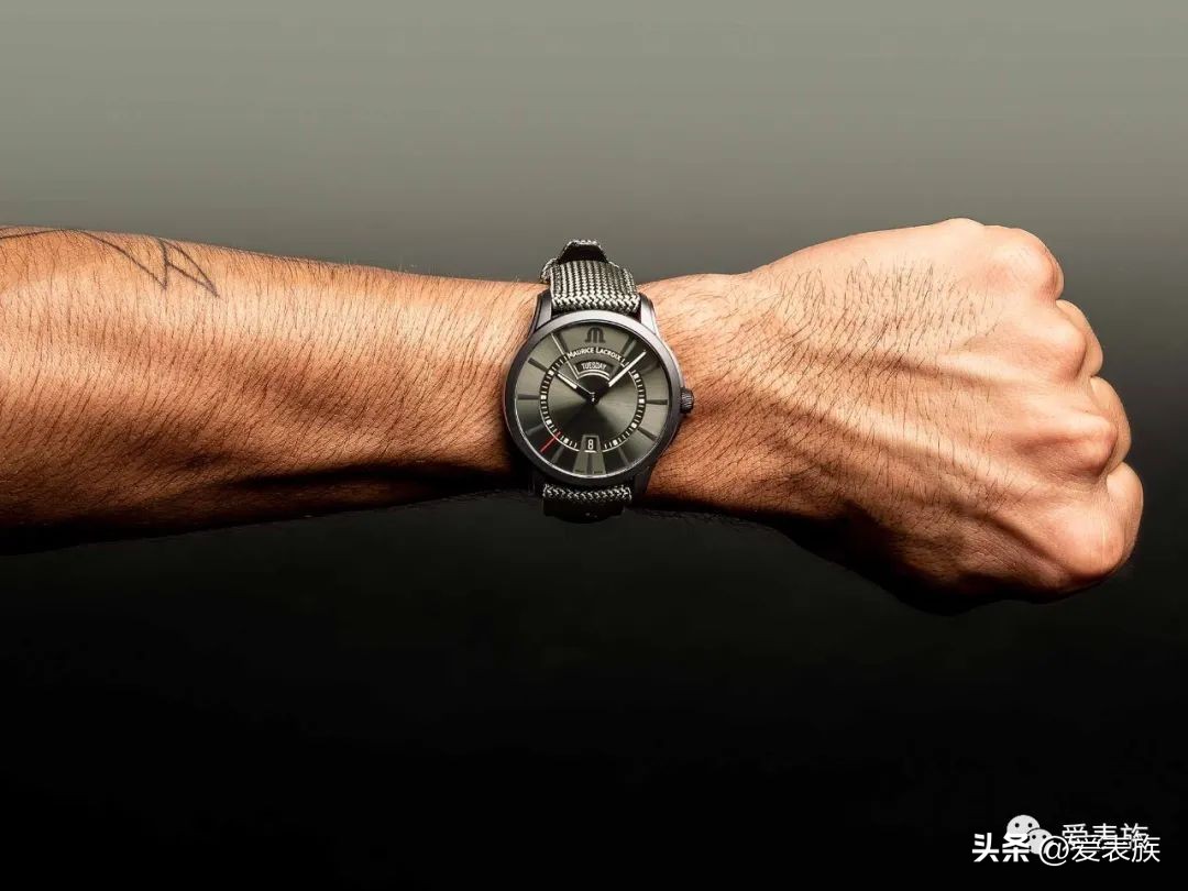 艾美手表奔涛系列玫瑰金表盘,艾美奔涛月相如何