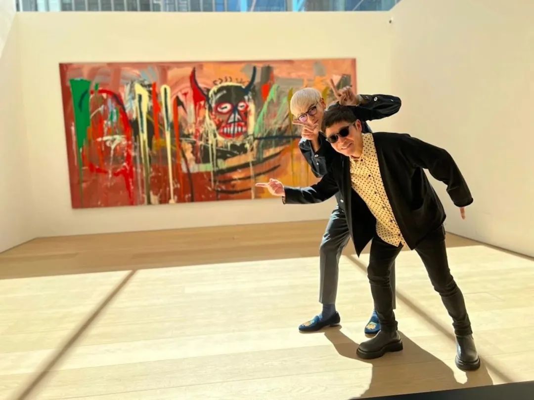 随便花过亿美金请陌生美女上太空，这个富豪目的可不单纯！