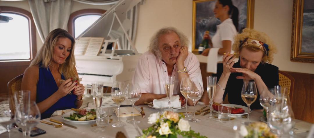 尺度放飞,三观不正,这R级新片竟拿下今年最高奖