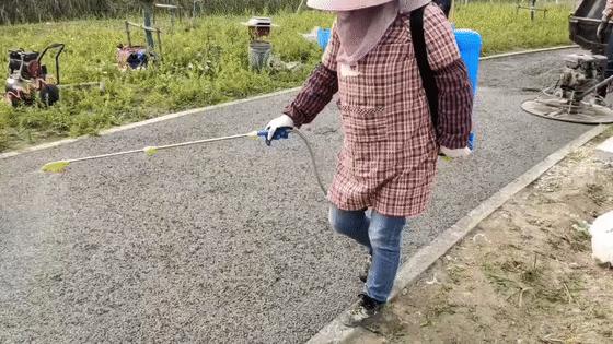 彩色透水混凝土施工步骤是怎样的,透水混凝土冬天施工应注意事项