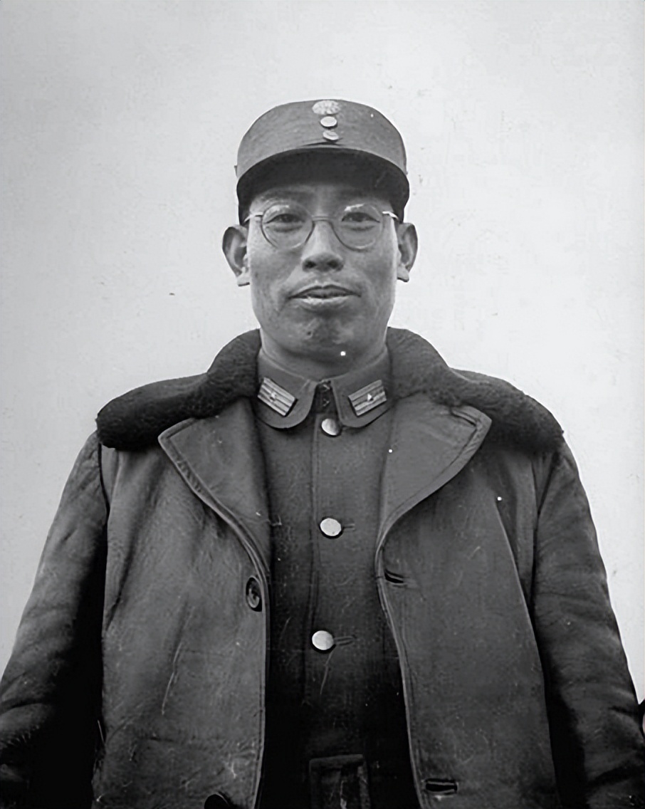 1969年，许光达骨灰安放问题引争议，毛主席批示：放到该放的地方