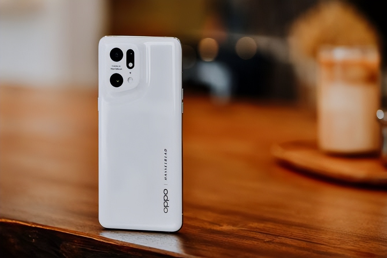 你觉得oppo和vivo哪个产品更好,vivo和oppo哪个品控比较好