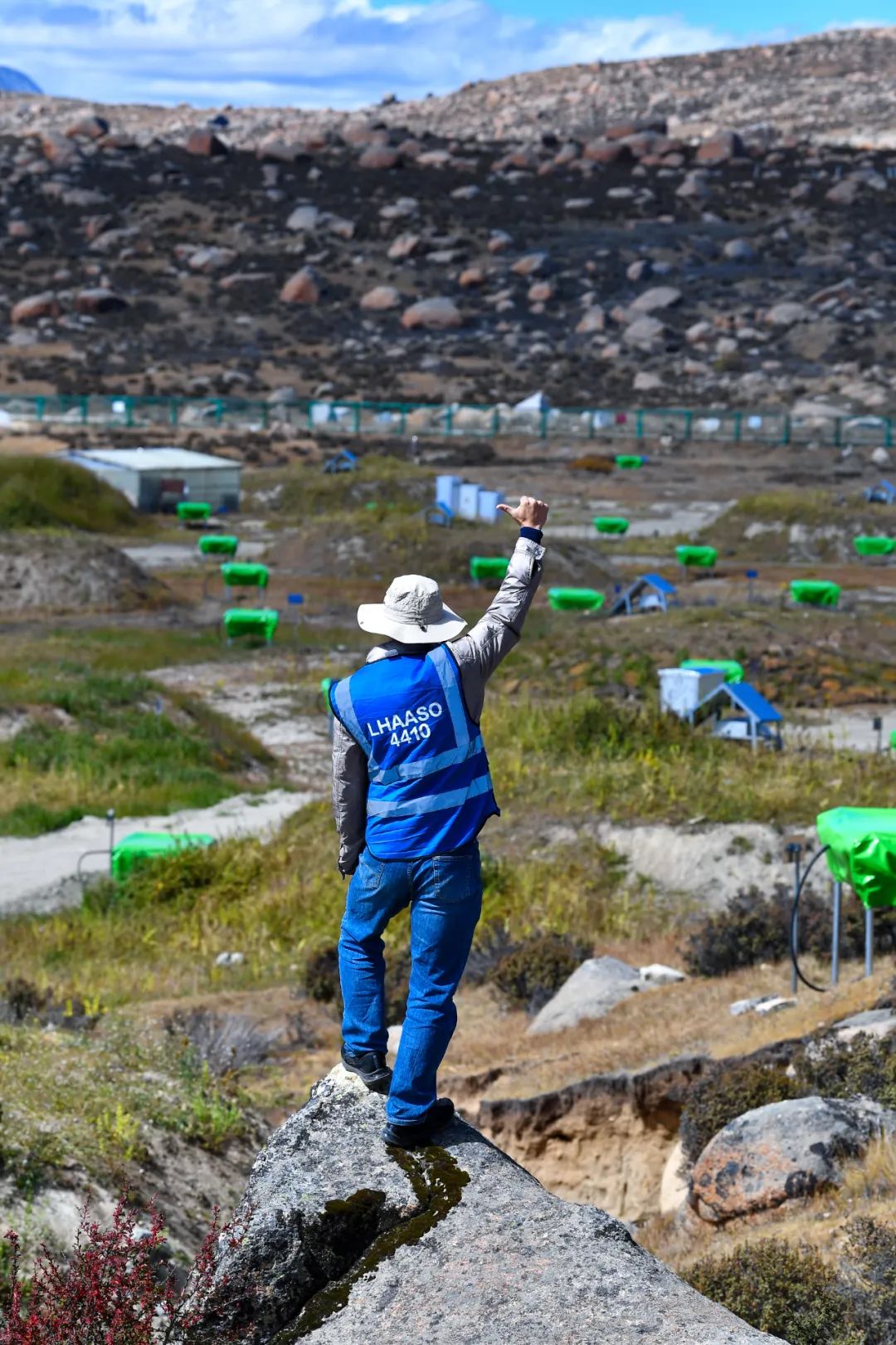 占地45亩的标准足球场馆,116公顷几个足球场