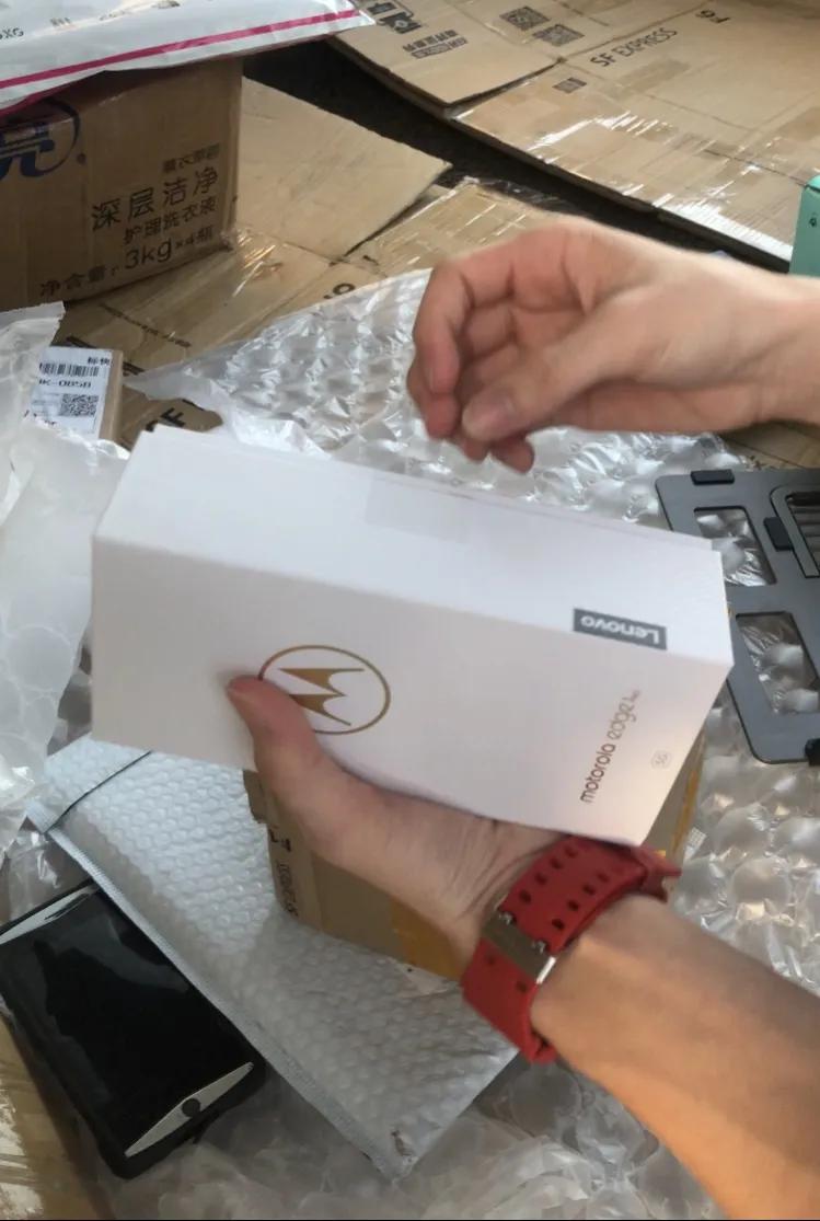 荣耀x40手机选哪个级别性价比高,荣耀x40竞速版手机值得买吗