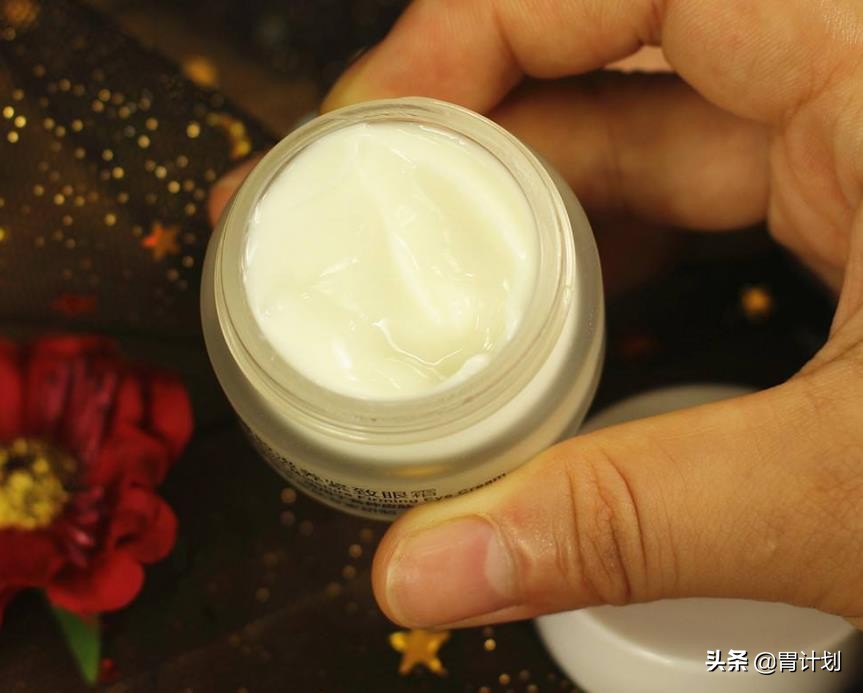 保湿眼霜排名十大公认好用的眼霜,平价眼霜排名十大公认好用的眼霜